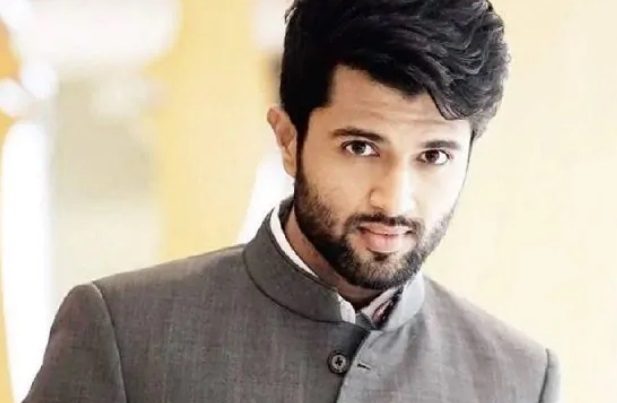 Vijay Deverakonda sends lots of love to Swapnika! Who is she?