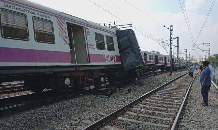 Kacheguda Mmts Accident: Loco Pilot Stuck In Between Two Engines