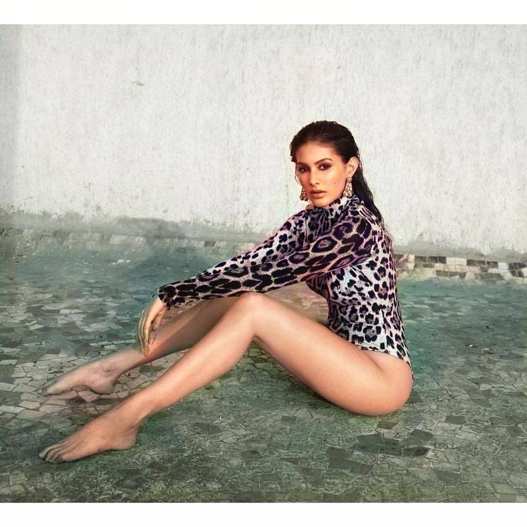 Bollywood Actress Amyra Dastur Bikini Photoshoot