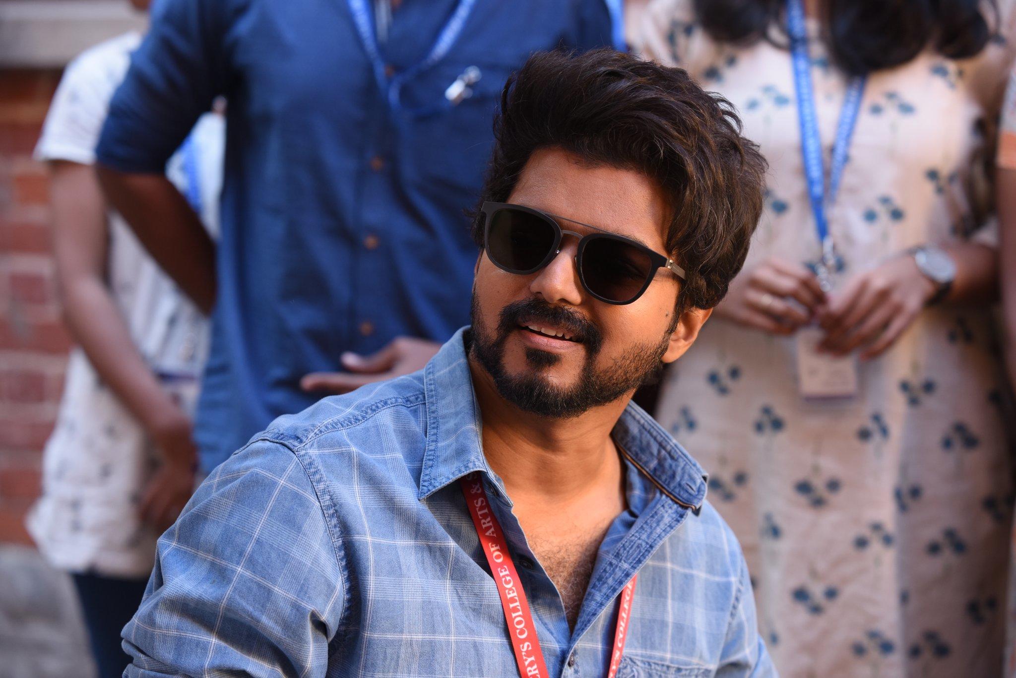 Master Movie Stills