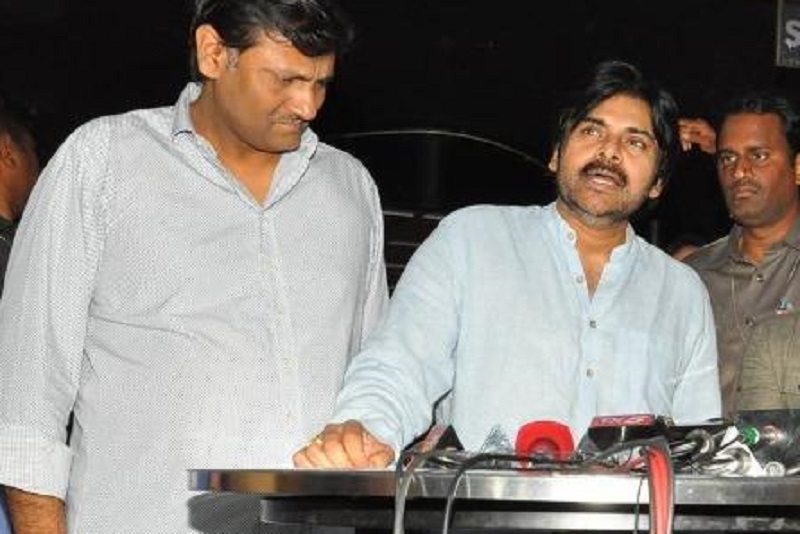 All Is Not Well Between Pawan Kalyan & Mytri Movie Makers?