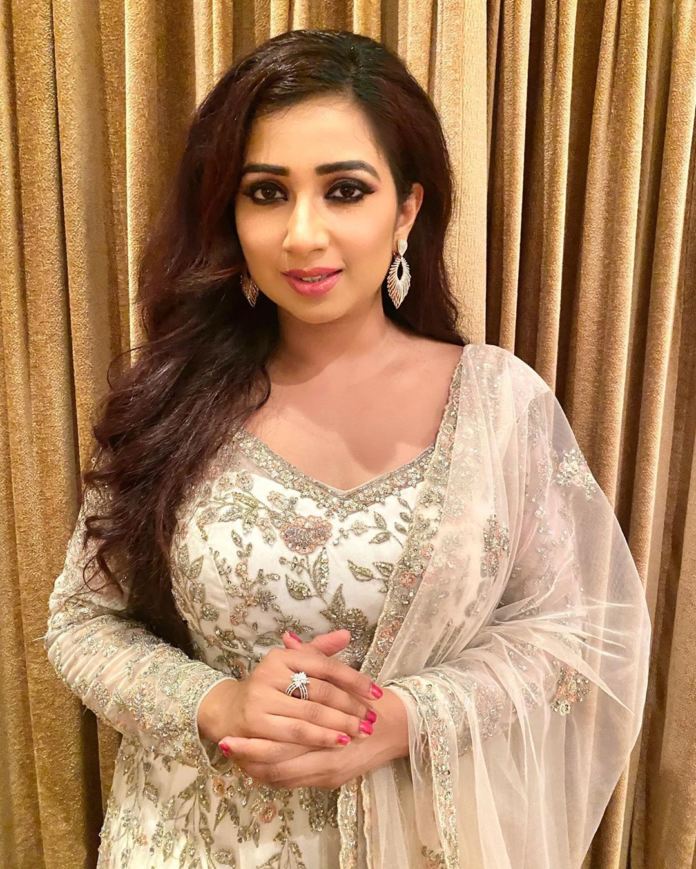 Shreya Ghoshal Latest Photoshoot - TeluguBulletin.com