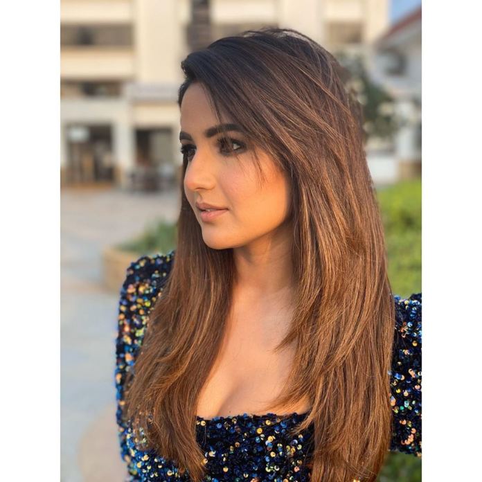 New Photos: Jasmin Bhasin - TeluguBulletin.com