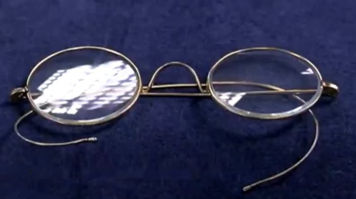 A Pair Of Mahatma Gandhi’s Glasses Fetch A Tidy Sum At Uk Auction