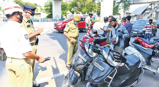 Hyderabad Traffic Police Warns About Number Plate Tampering
