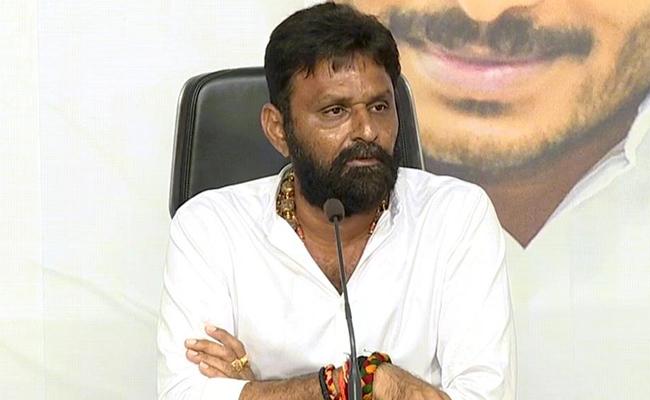 Kodali Nani: Narendra Modi is allowed to go alone to temple, then why not  Jagan? | TeluguBulletin.com