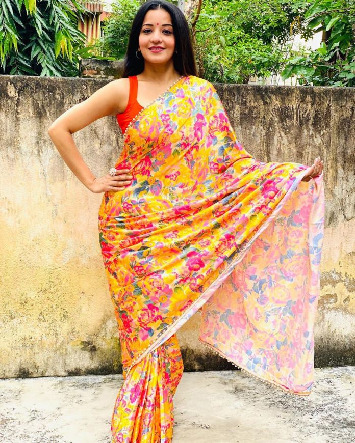 Monalisa Sizzling Photoshoot - TeluguBulletin.com