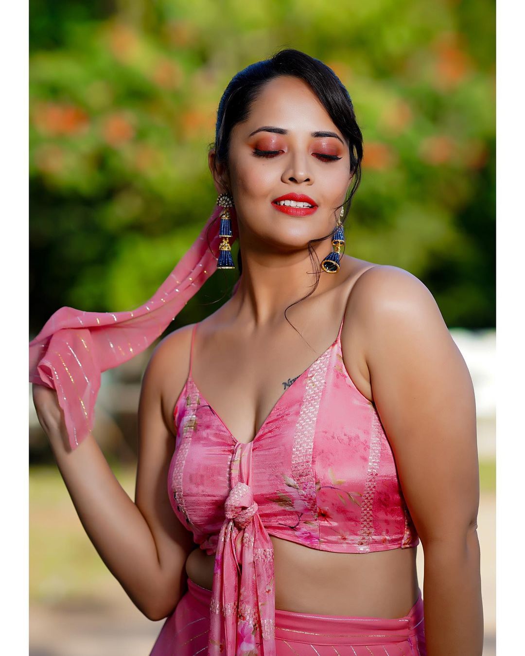 Pic Talk : Anasuya Teases Fans With Her Hot Looks!