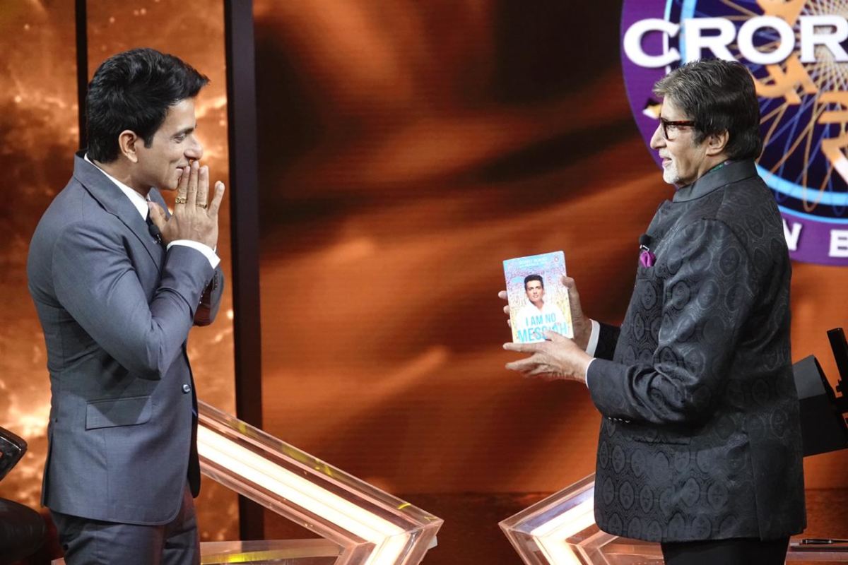 Sonu Sood Joins Amitabh Bachchan In Kbc, Hands Over His Book
