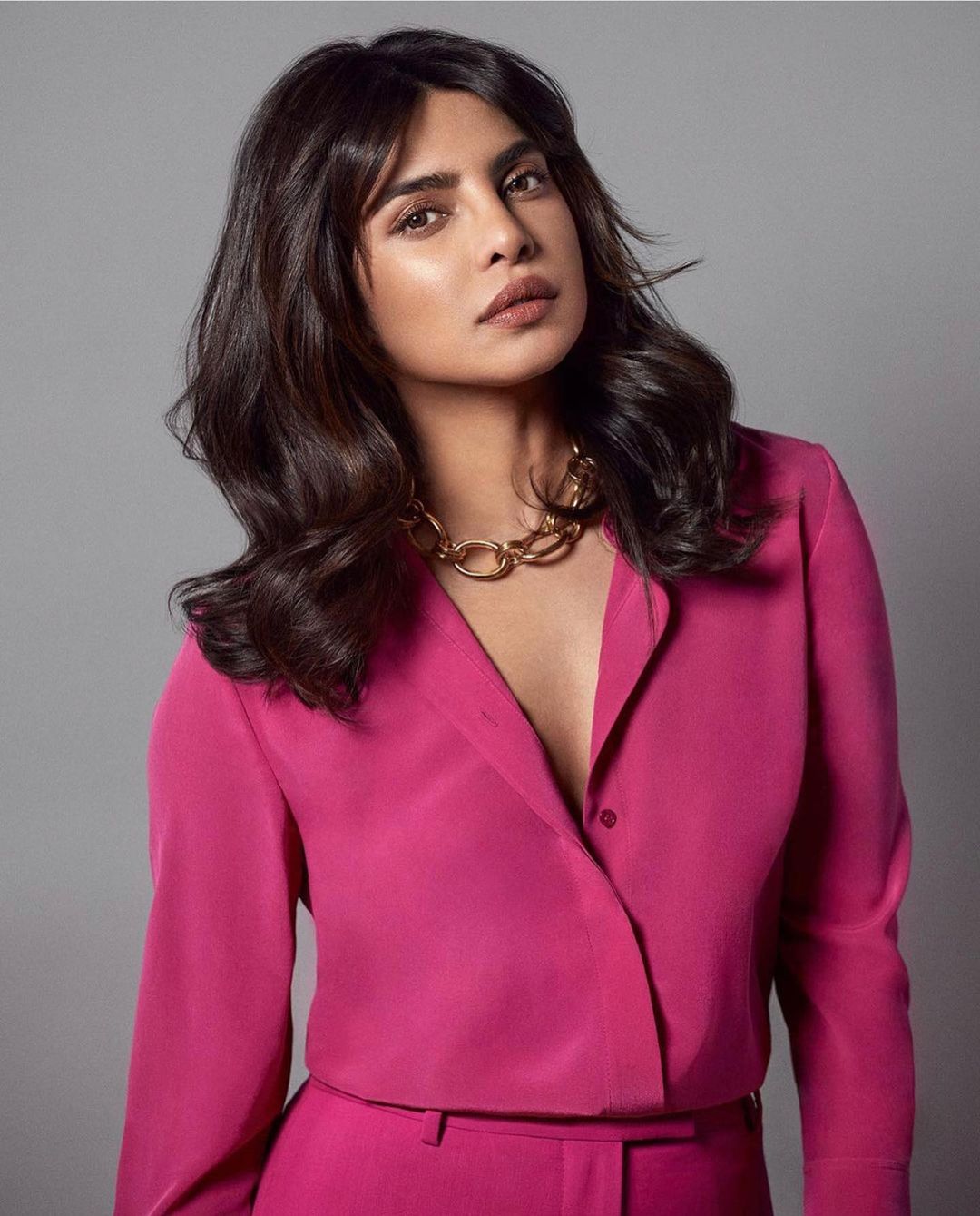 Priyanka Chopra Hot Photoshoot - TeluguBulletin.com
