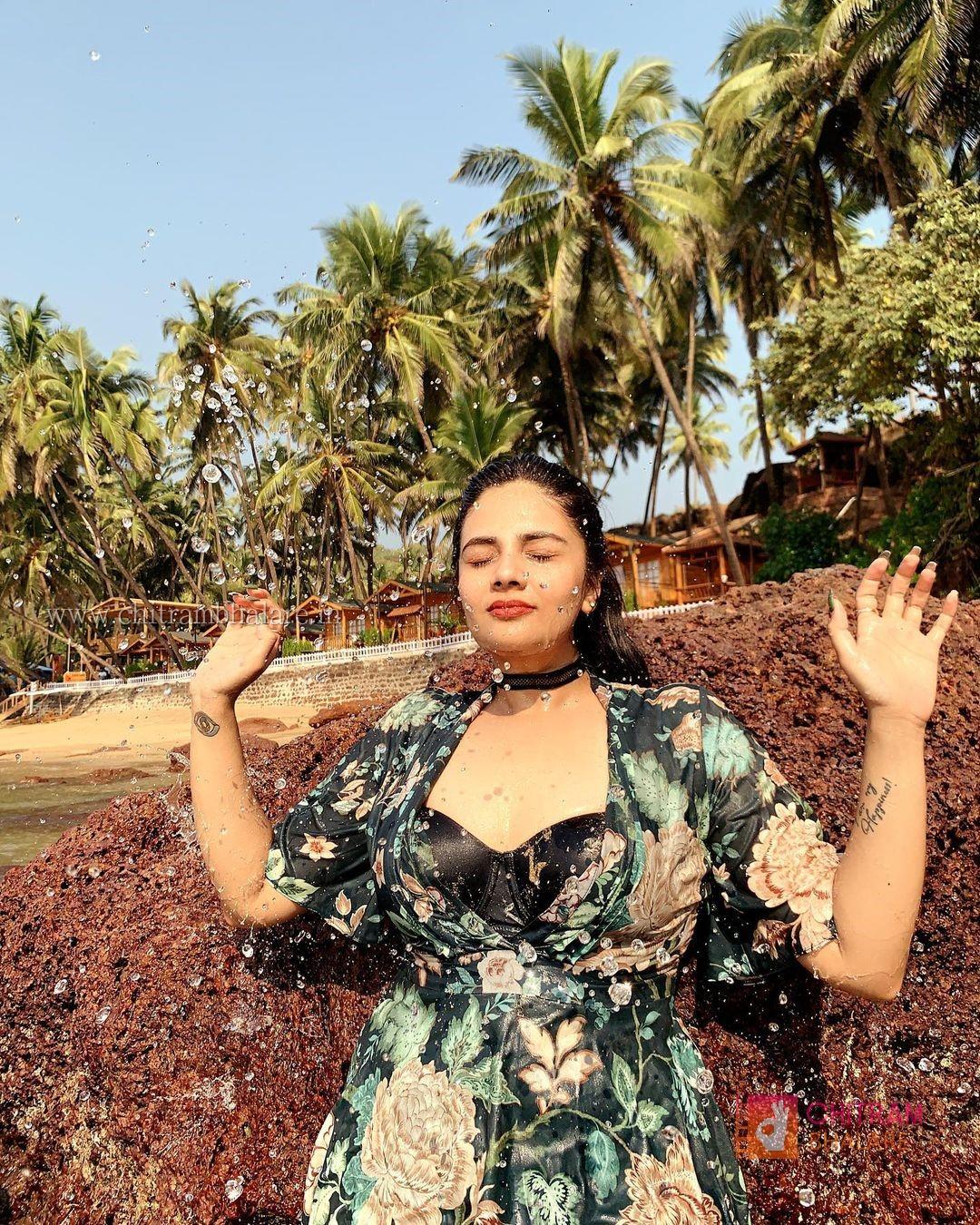 Sreemukhi Heats Up The Cyberspace With Her Skin Show