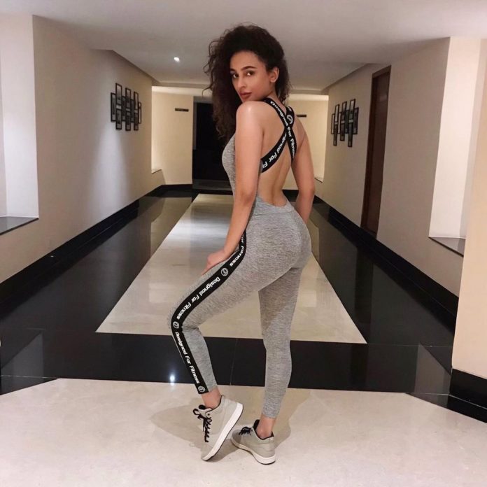 Seerat Kapoor’s Dynamic Workout Routine Will Leave Us All Motivated