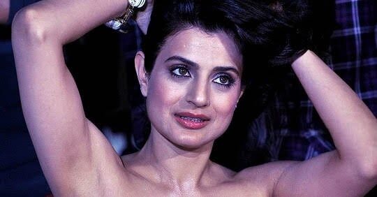 Ameesha Patel Dragged To Court For Rs 2.5 Cr Cheque Bounce Fraud