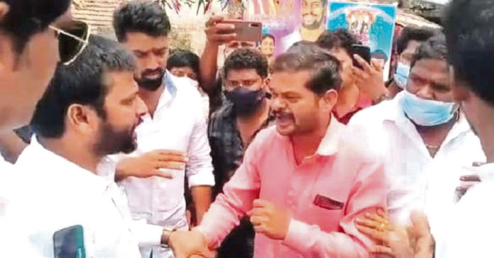 Local youth attacked the Pendurthi YCP MLA !!