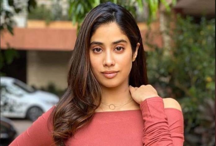 Janhvi Kapoor Gives A Witty Reply To A Fan Who Asked For A Kiss During Virtual Interaction