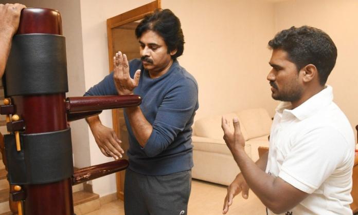 Pawan Kalyan Felicitates Martial Arts Trainer And Guinness Record Holder