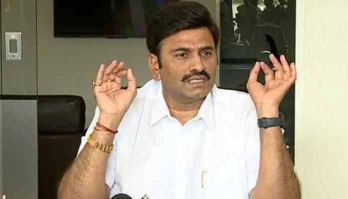 YCP MP Raghuramakrishnaraju made controversial comments on Jagan and YCP govt !!