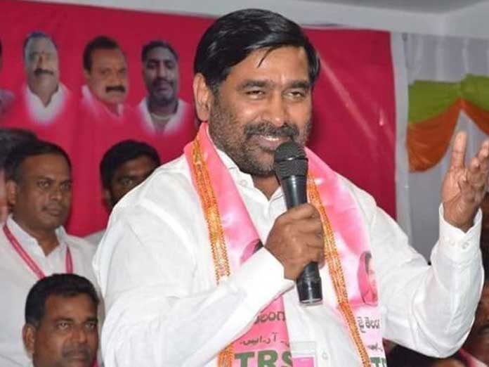Minister Jagadish Reddy Faces Private Teacher’s Fury In Election Campaign