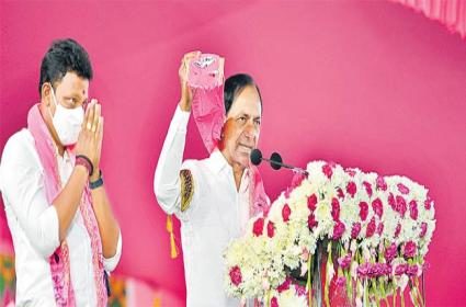 If you make Bhagat victorious, I will develop Sagar more, says KCR !!
