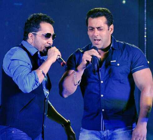 Mika Singh Lashes Out At Krk While Defending Salman Khan