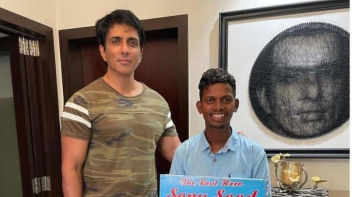 A man walked barefoot from Hyderabad to Mumbai to meet actor Sonu Sood