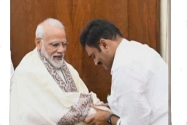 MP Raghurama penned a letter to Modi on AP financial Crisis