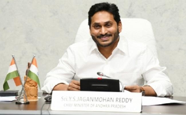 Jagan To Tour Ap For Reviewing His Rule, Personally!