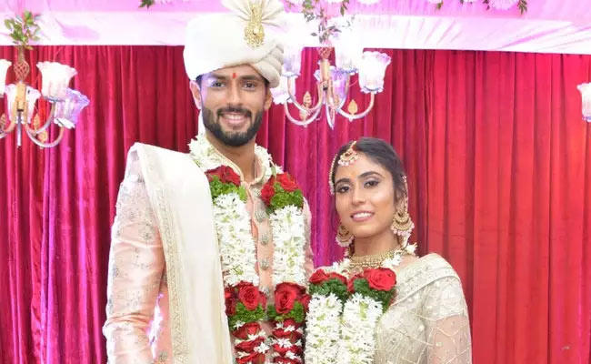 Cricketer Shivam Dube Gets Married To Girlfriend Anjum Khan