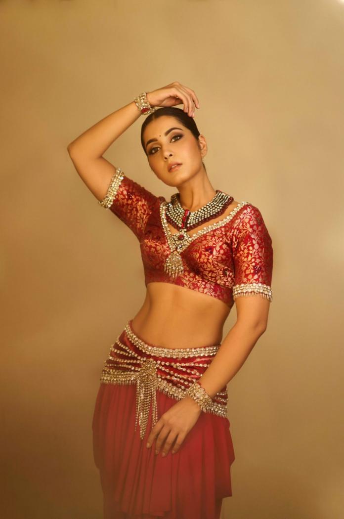 Pic Talk: Raashi Khanna Tempts In Red