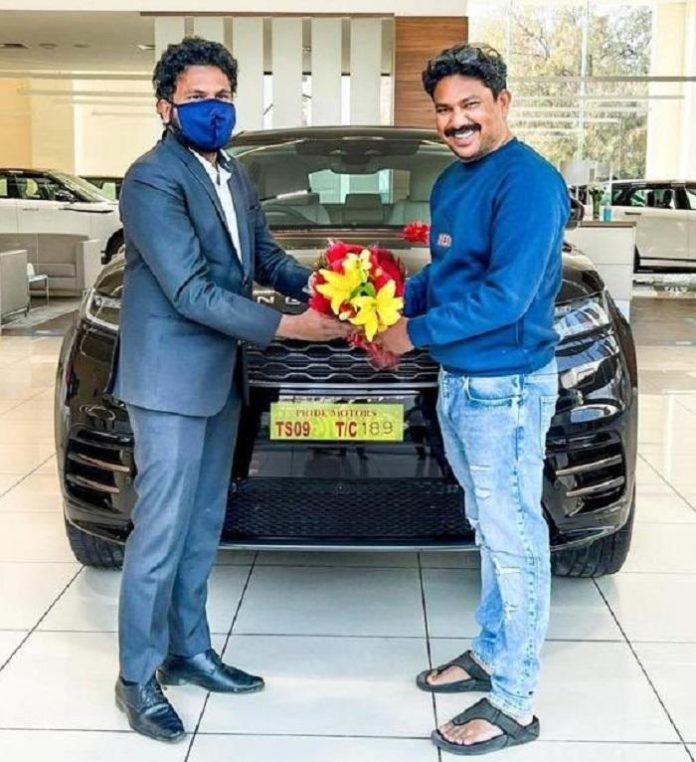 Khiladi Director Gets A Range Rover
