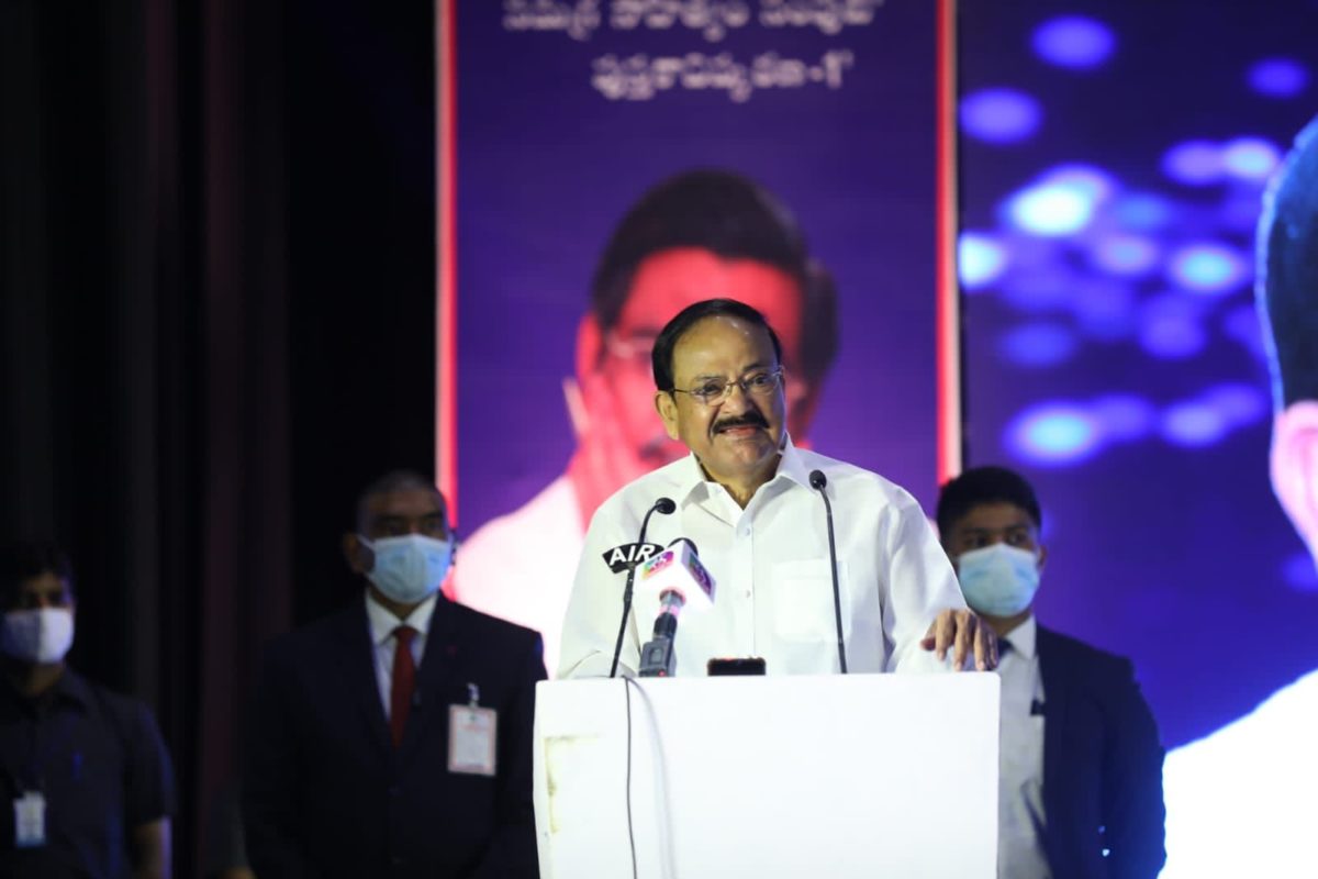 Sirivennela Will Remain Immortal In Our Hearts: Venkaiah Naidu