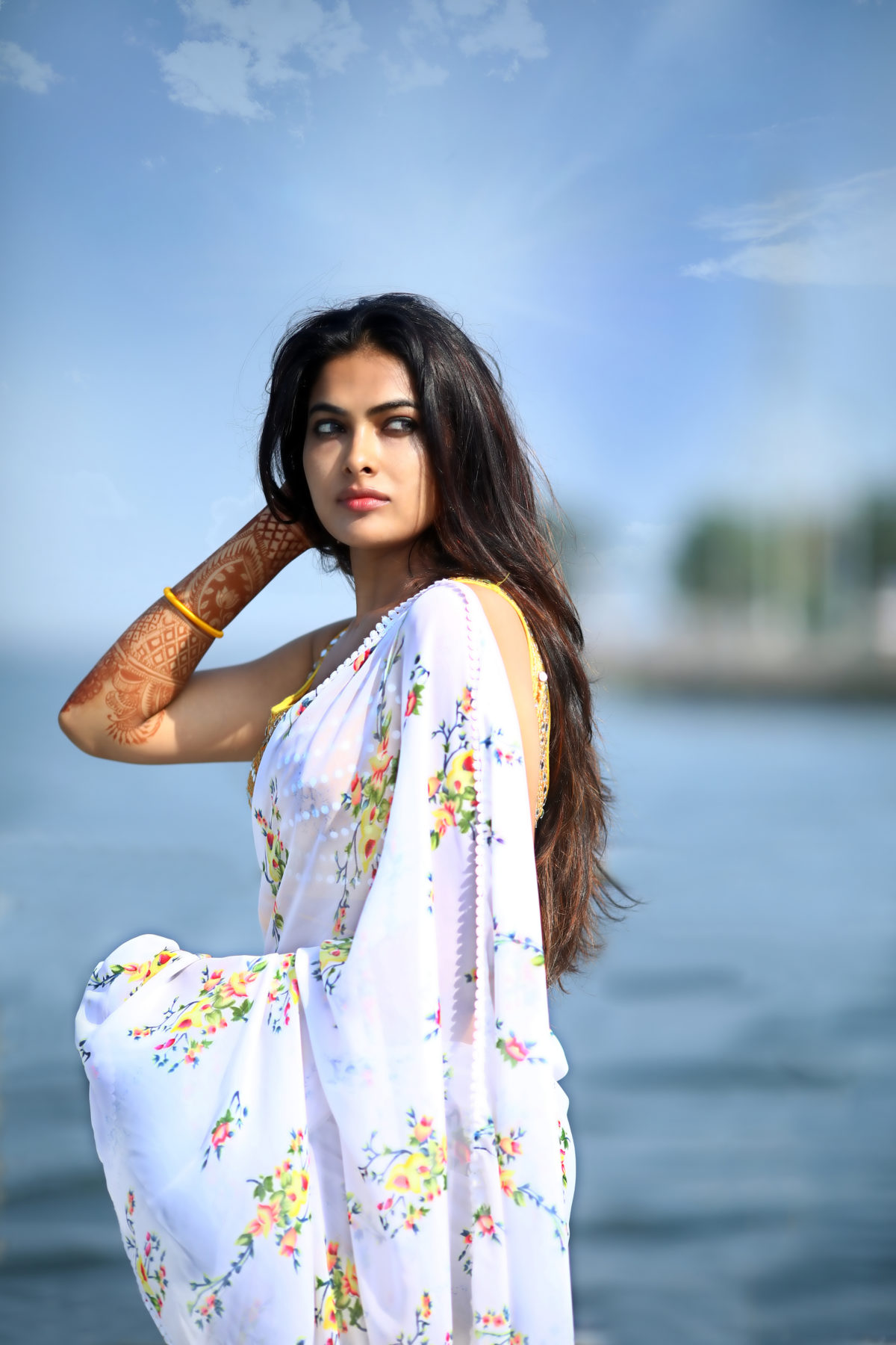 Divi Vadthya Latest Gorgeous Photos