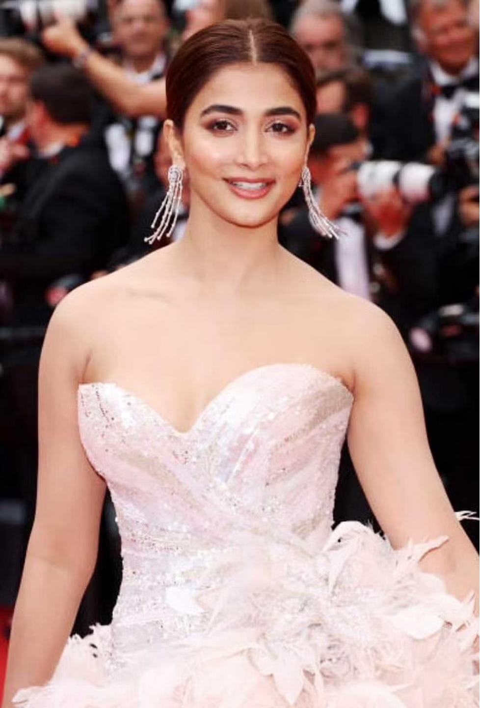 Pooja Hegde Dazzles At Cannes