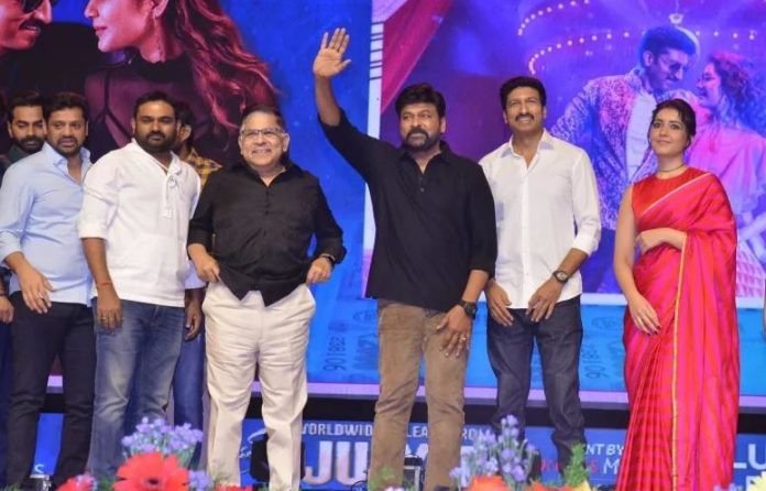 Chiru Is All Praise For Maruthi