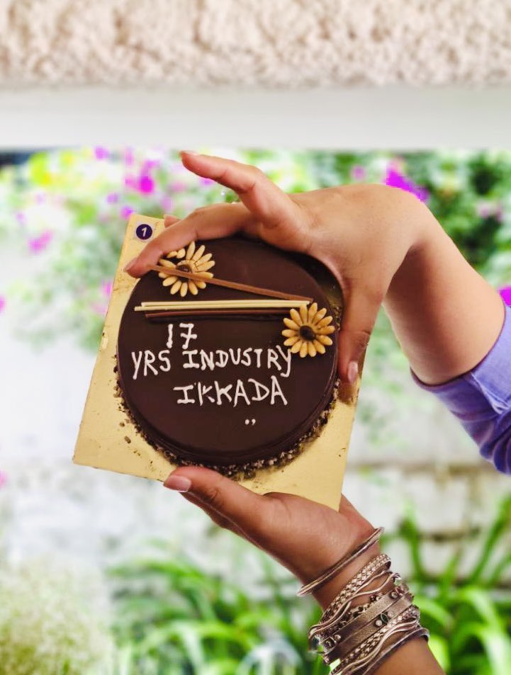 ’17 Yrs Industry Ikkada’, Naveen Congratulates Anushka