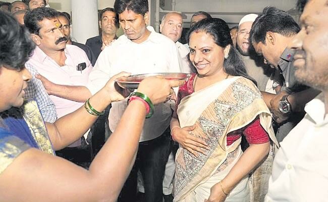 Kavitha Meets Telangana Cm Kcr After Being Questioned By Ed
