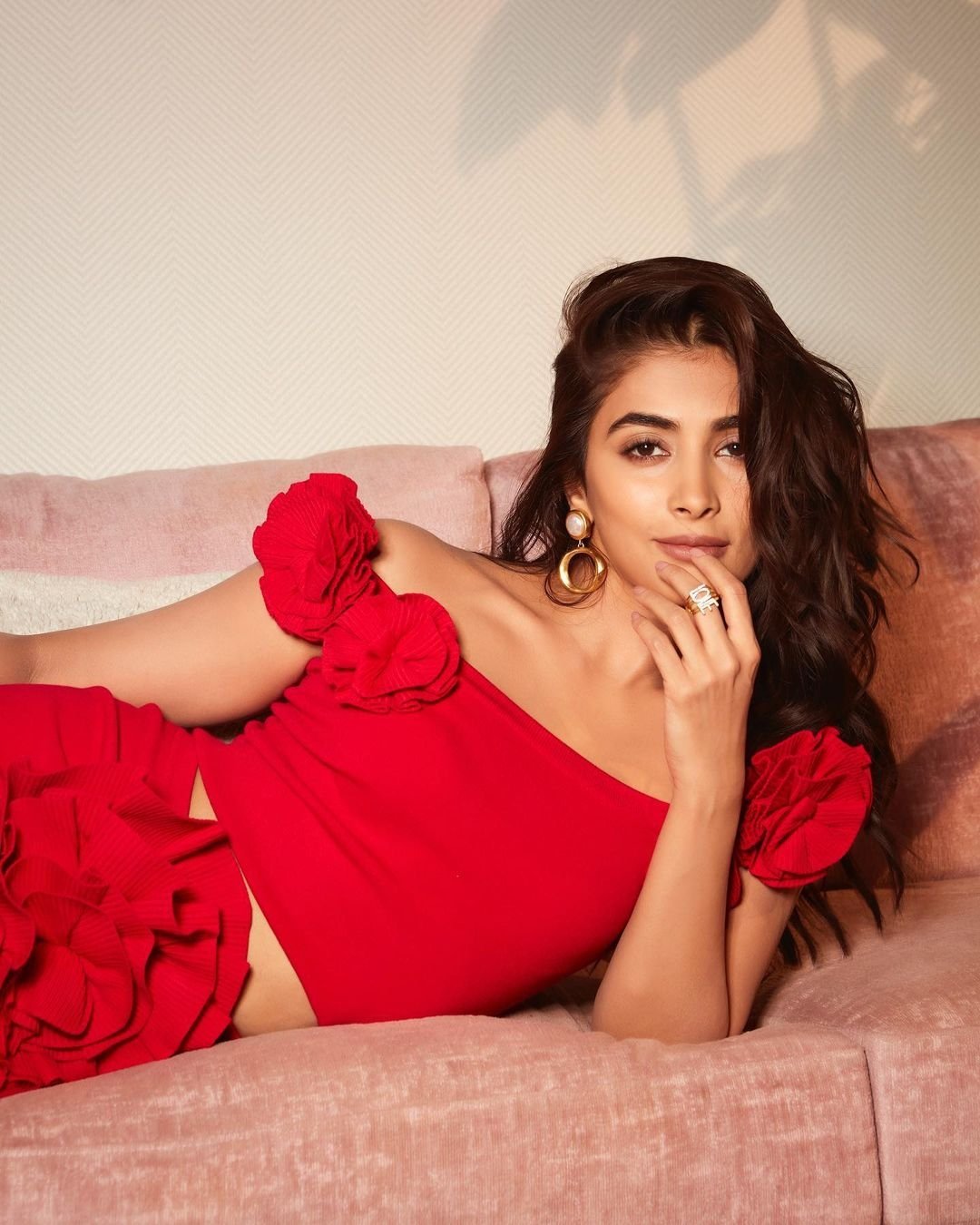 Pic Talk: Pooja Hegde’s Hottest Show In Red