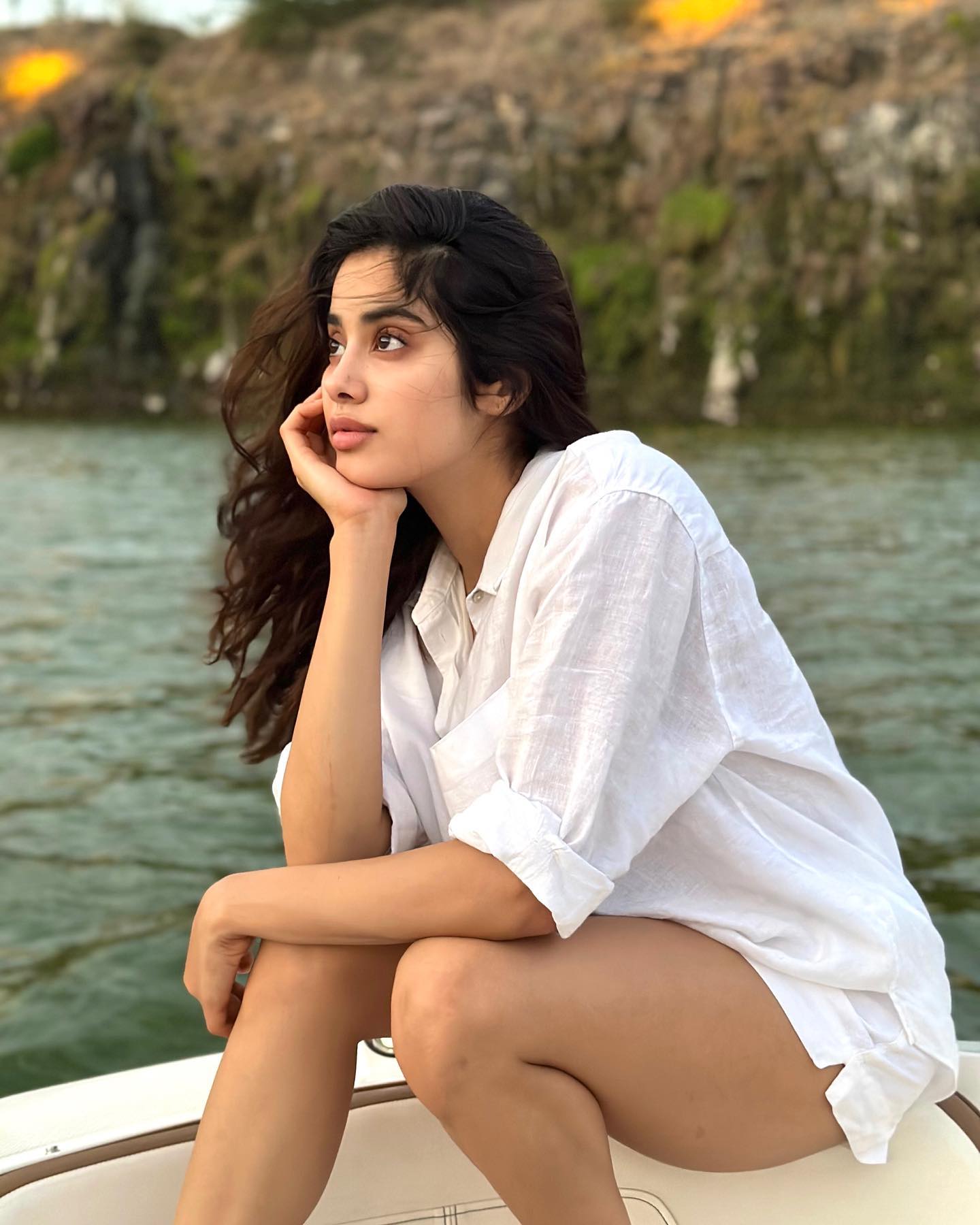 Pic Talk: Janhvi Kapoor’s Thigh Show In White