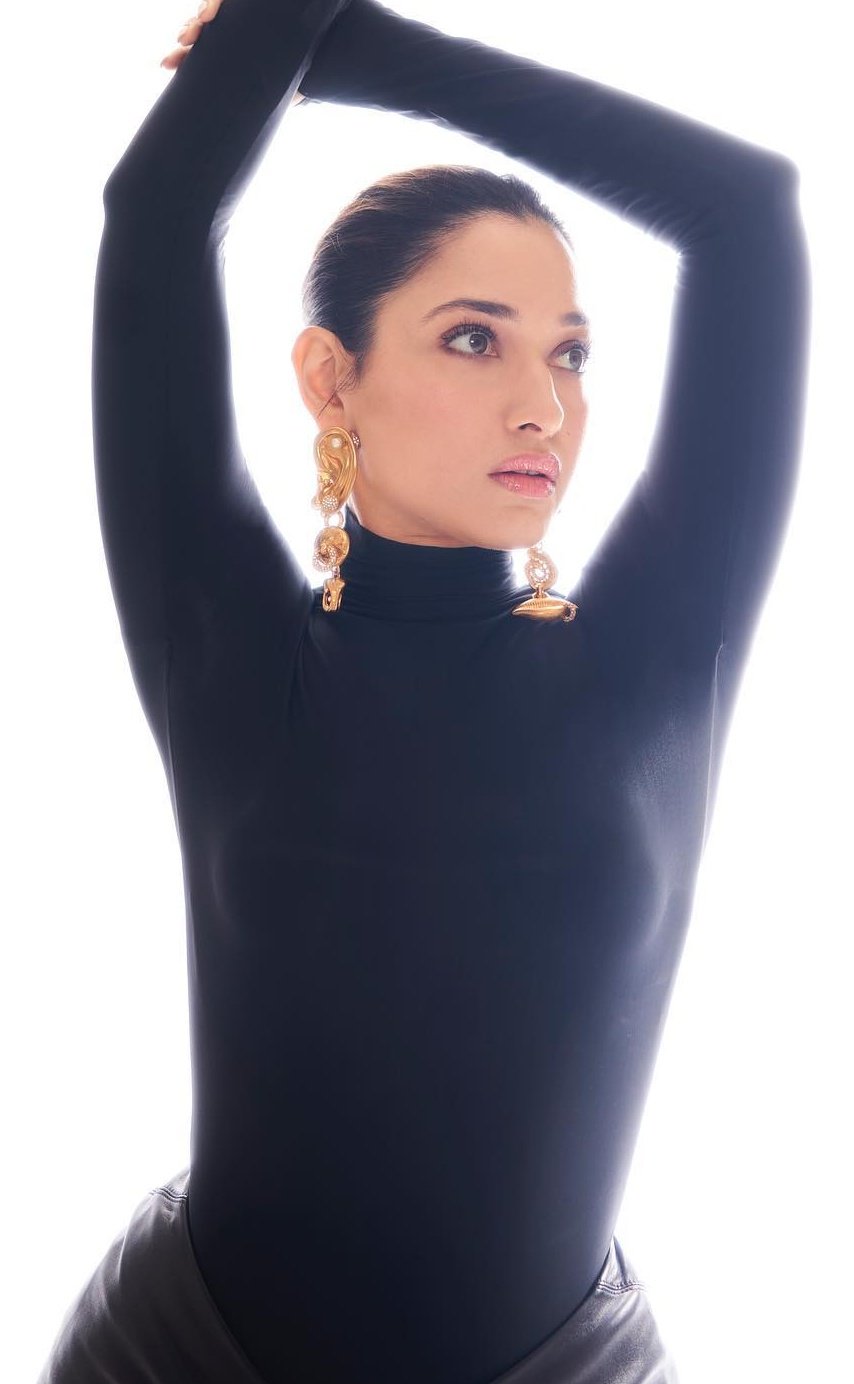 Pic Talk: Tamannaah Flaunts Curves In Tight Black Dress