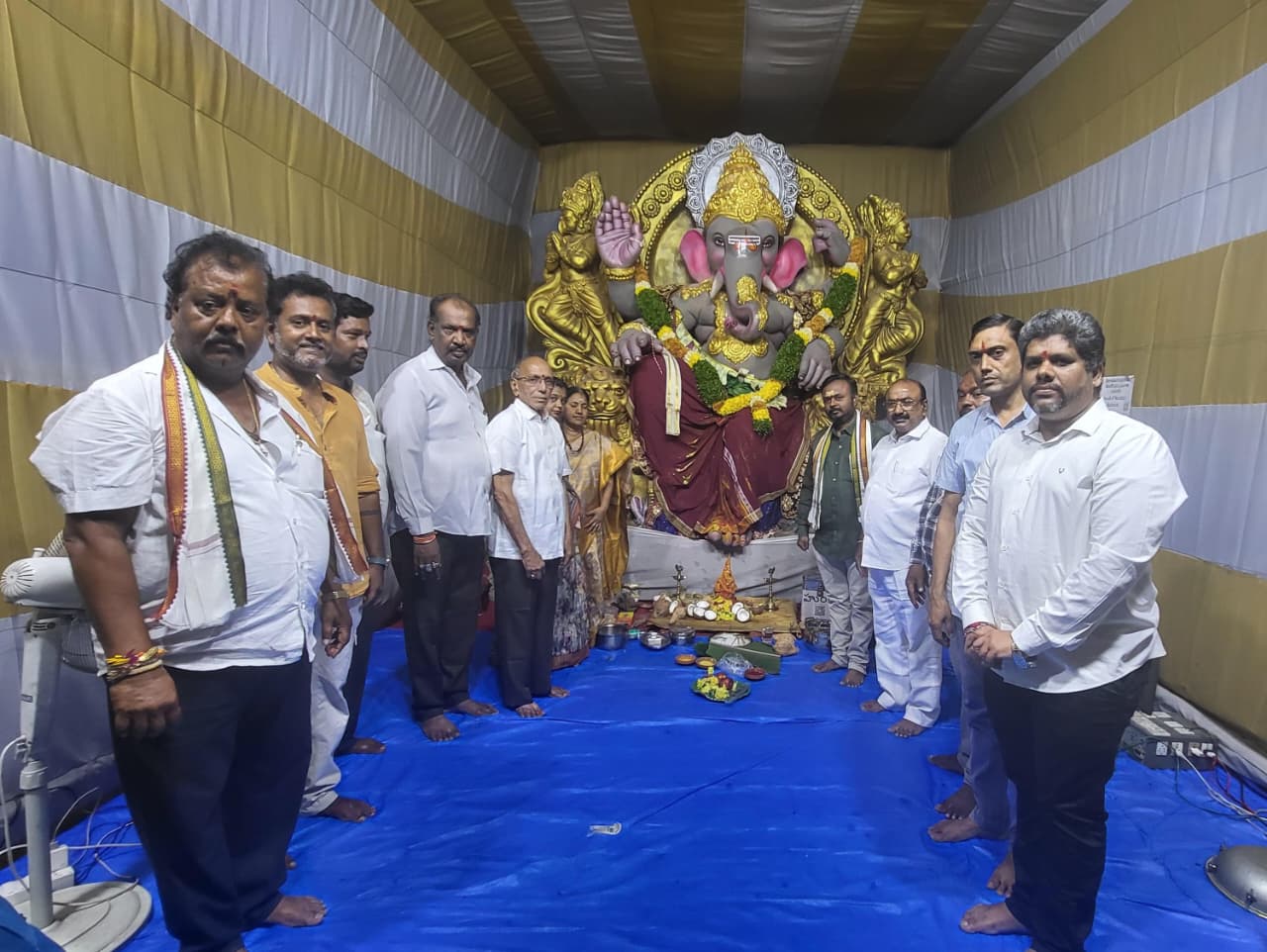 కూకట్‌పల్లిలో వినాయక నవరాత్రి వేడుకల్లో ప్రేమ కుమార్ పాల్గొన్నారు